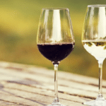 ¿Cuántas Calorías Tiene una Copa de Vino Blanco?